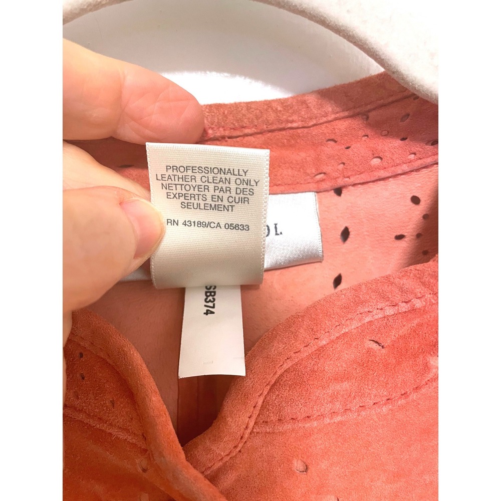 Susan Bristol Suede Laser Cut Button Front Jacket Coral Size 16 - Picture 4 of 6